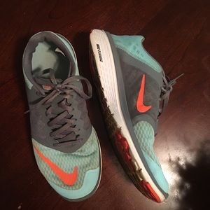 Nike Running Sneakers: Women’s/9.5